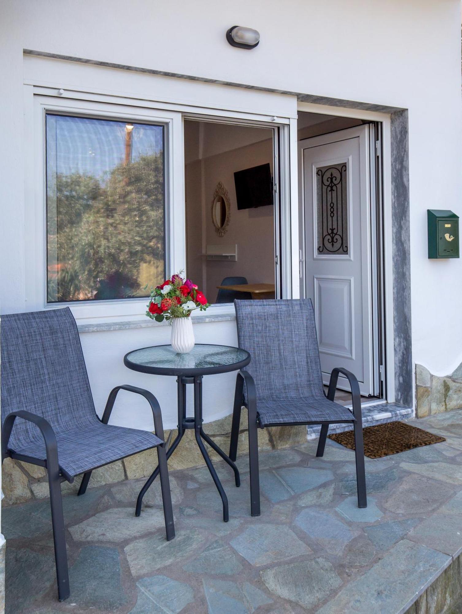 Doukas Apartments & Studios Skála Marión Екстериор снимка